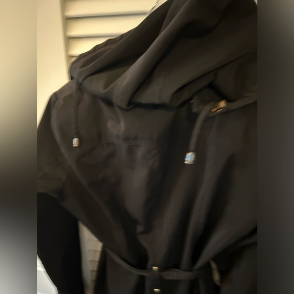 Dana Buchman lightweight black trench coat with hood - Picture 9 of 16